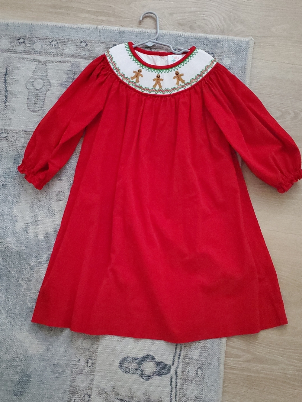 Stitchy Fish Girls Christmas Gingerbread Smocked Embroidered Red Dress Sz6